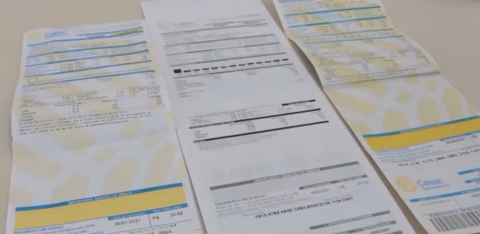 Alerta de golpe com talão de luz falso da Celesc na Praia do Ervino