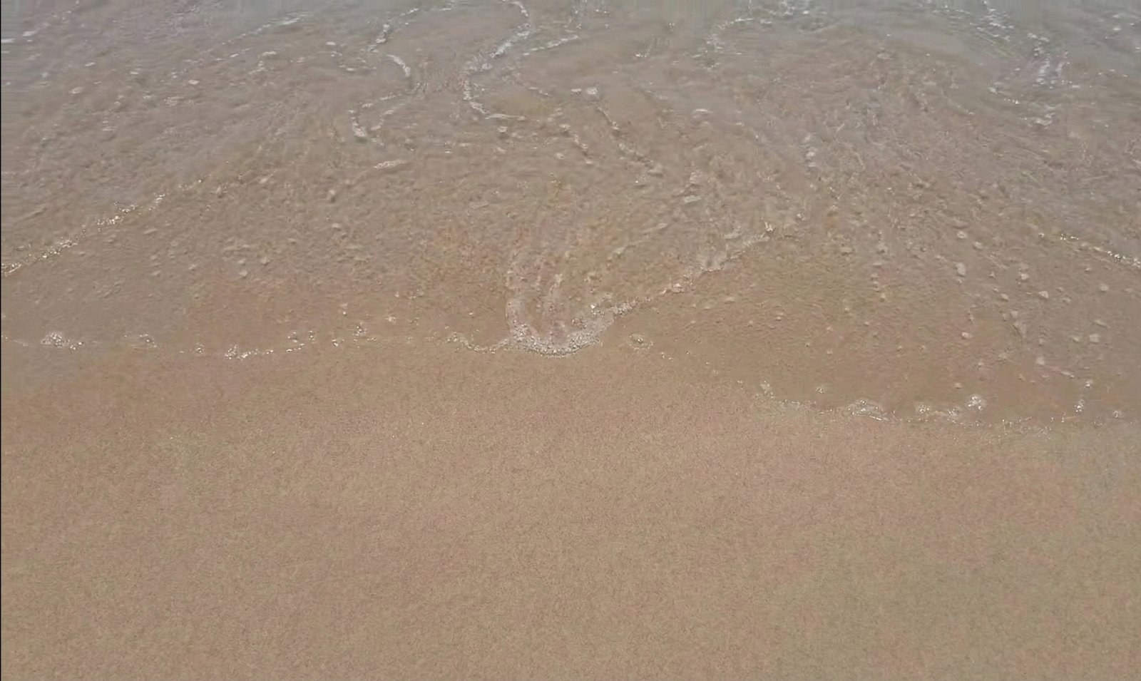 Mar transparente em São Francisco do Sul