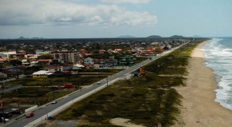 Moradores aguardam regularização no Ervino